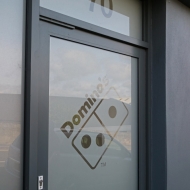 domino's window graphics